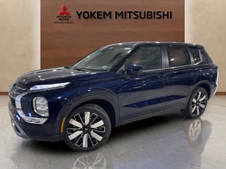 New 2025 Mitsubishi Outlander SE image 1