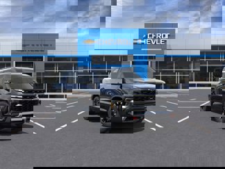 New 2025 Chevrolet Traverse Z71 w/ Enhanced Driving Package image 1