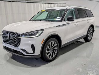 New 2025 Lincoln Aviator AWD image 1