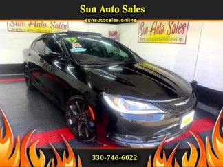 Used 2015 Chrysler 200 S w/ Comfort Group image 1