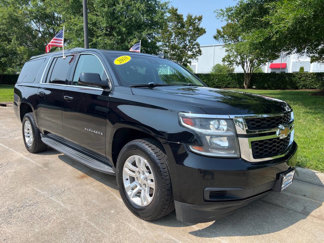 Used 2018 Chevrolet Suburban LT image 1