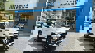 New 2026 Chevrolet Equinox ACTIV w/ Convenience Package III image 1