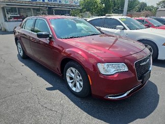 Used 2018 Chrysler 300 Touring image 1