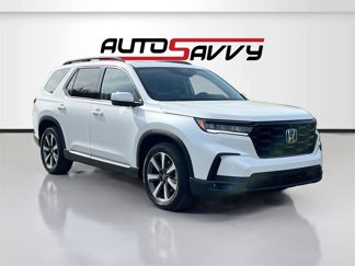 Used 2025 Honda Pilot Elite image 1