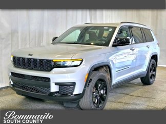 Used 2023 Jeep Grand Cherokee L Laredo image 1