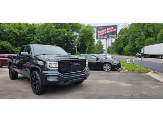 Used 2018 GMC Sierra 1500 SLE w/ SLE Value Package image 1