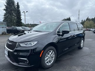 New 2025 Chrysler Pacifica Select w/ Uconnect Theater Family Group image 1