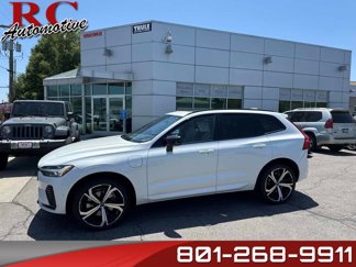 Used 2022 Volvo XC60 T8 R-Design w/ Advanced Package image 1