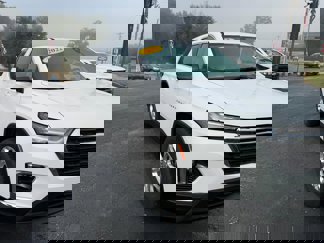 Used 2022 Chevrolet Traverse LS image 1
