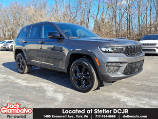 Certified 2025 Jeep Grand Cherokee Altitude image 1