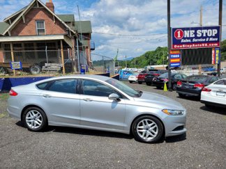 Used 2018 Ford Fusion SE image 1
