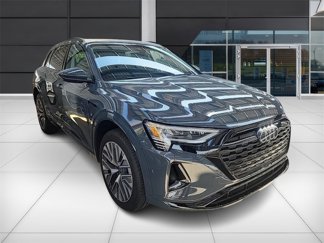 Used 2024 Audi Q8 e-tron Prestige w/ Prestige Package image 1
