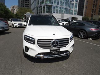 Used 2025 Mercedes-Benz GLB 250 4MATIC image 1