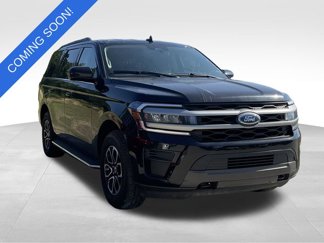 Used 2023 Ford Expedition XLT image 1