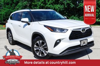 Used 2021 Toyota Highlander XLE image 1