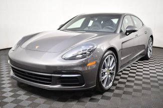 Used 2018 Porsche Panamera 4 image 1