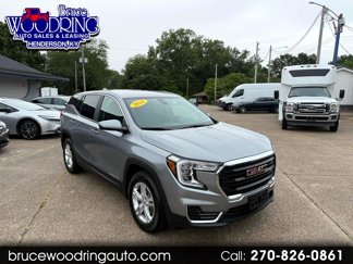 Used 2024 GMC Terrain SLE image 1