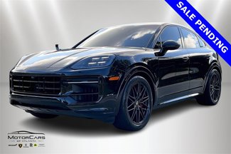 Used 2025 Porsche Cayenne GTS image 1