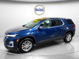 Used 2022 Chevrolet Traverse LT image 1