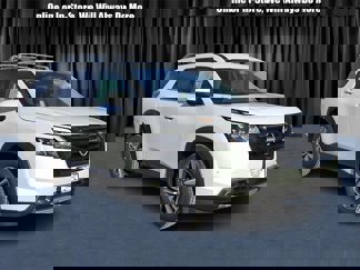 New 2025 Nissan Pathfinder SL w/ Black Appearance Package image 1