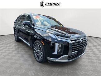 Used 2023 Hyundai Palisade Calligraphy image 1