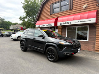 Used 2016 Jeep Cherokee Trailhawk image 1