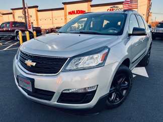 Used 2017 Chevrolet Traverse LS image 1