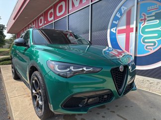 New 2025 Alfa Romeo Stelvio Sprint image 1
