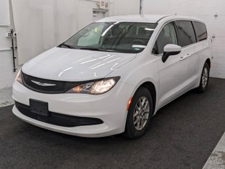 Used 2023 Chrysler Voyager LX image 1