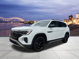 New 2025 Volkswagen Atlas Peak Edition SE image 1