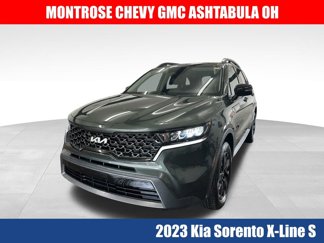 Used 2023 Kia Sorento S w/ Panoramic Sunroof Package image 1