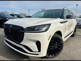 New 2025 Lincoln Aviator Reserve w/ Equipment Group 201A image 1