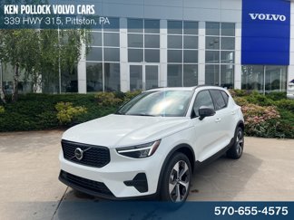 New 2026 Volvo XC40 B5 Plus image 1