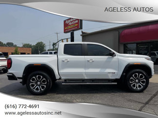 Used 2024 GMC Canyon AT4 image 1