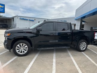 Used 2023 Chevrolet Silverado 1500 Custom image 1