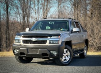 Used 2004 Chevrolet Avalanche Z71 w/ Sun And Sound Package image 1