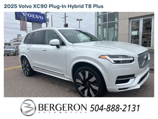 New 2025 Volvo XC90 T8 Plus image 1