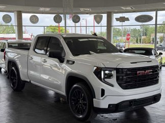 Used 2024 GMC Sierra 1500 Elevation image 1