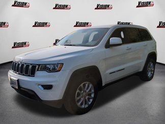 Certified 2021 Jeep Grand Cherokee Laredo X image 1