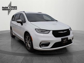 New 2025 Chrysler Pacifica Pinnacle image 1
