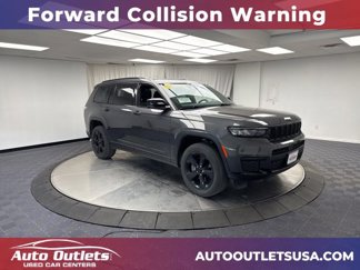 Used 2023 Jeep Grand Cherokee L Laredo image 1