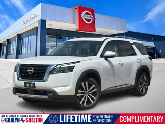 New 2025 Nissan Pathfinder Platinum image 1