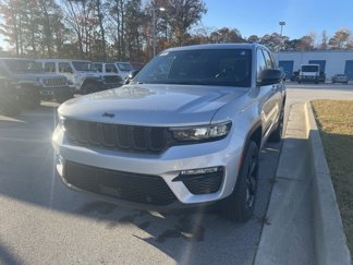 New 2025 Jeep Grand Cherokee Limited w/ Luxury Tech Group II image 1