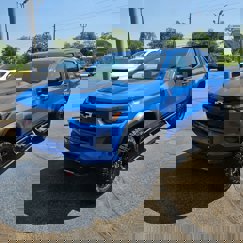 New 2025 Chevrolet Colorado ZR2 w/ Midnight Edition image 1