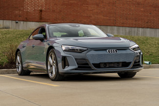 Used 2024 Audi e-tron GT Premium Plus image 1