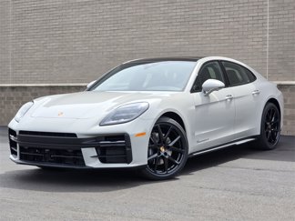 Used 2025 Porsche Panamera 4 image 1