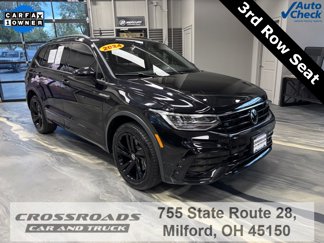 Used 2024 Volkswagen Tiguan SE R-Line w/ MDO Package, Three-Row image 1