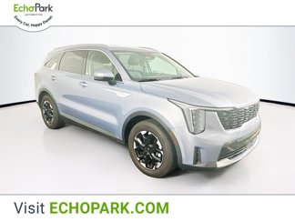 Used 2024 Kia Sorento S image 1