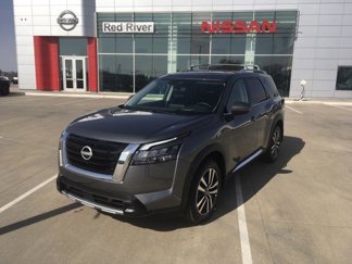 New 2025 Nissan Pathfinder Platinum image 1