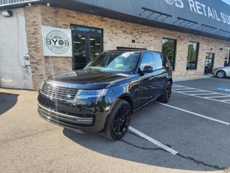 Used 2024 Land Rover Range Rover Long Wheelbase SE image 1